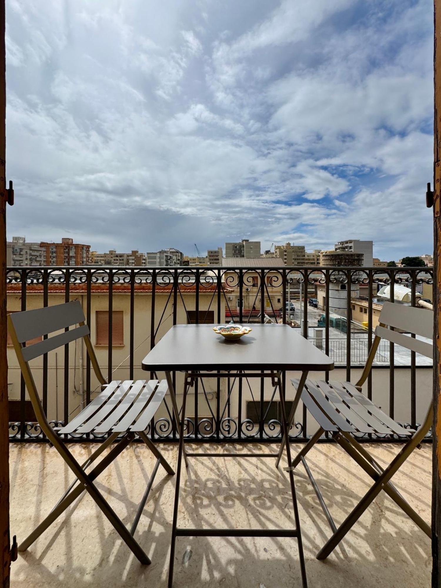 Summer Wind Apartments Trapani Bagian luar foto